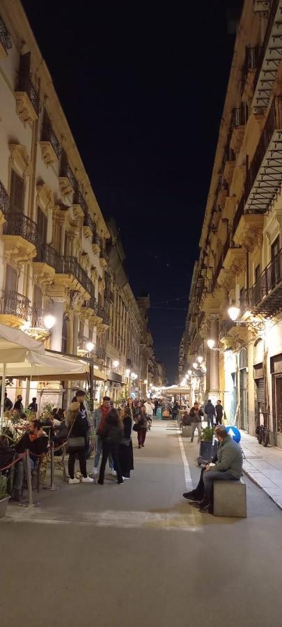 Suite Alla Cattedrale Palermo Bagian luar foto