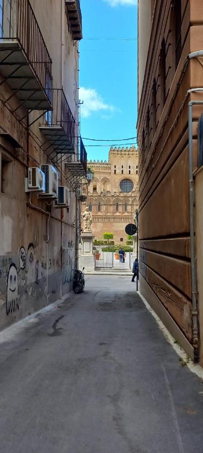 Suite Alla Cattedrale Palermo Bagian luar foto