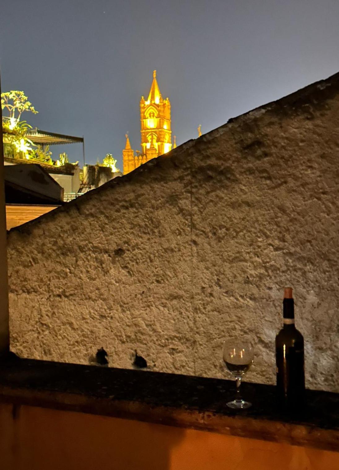 Suite Alla Cattedrale Palermo Bagian luar foto